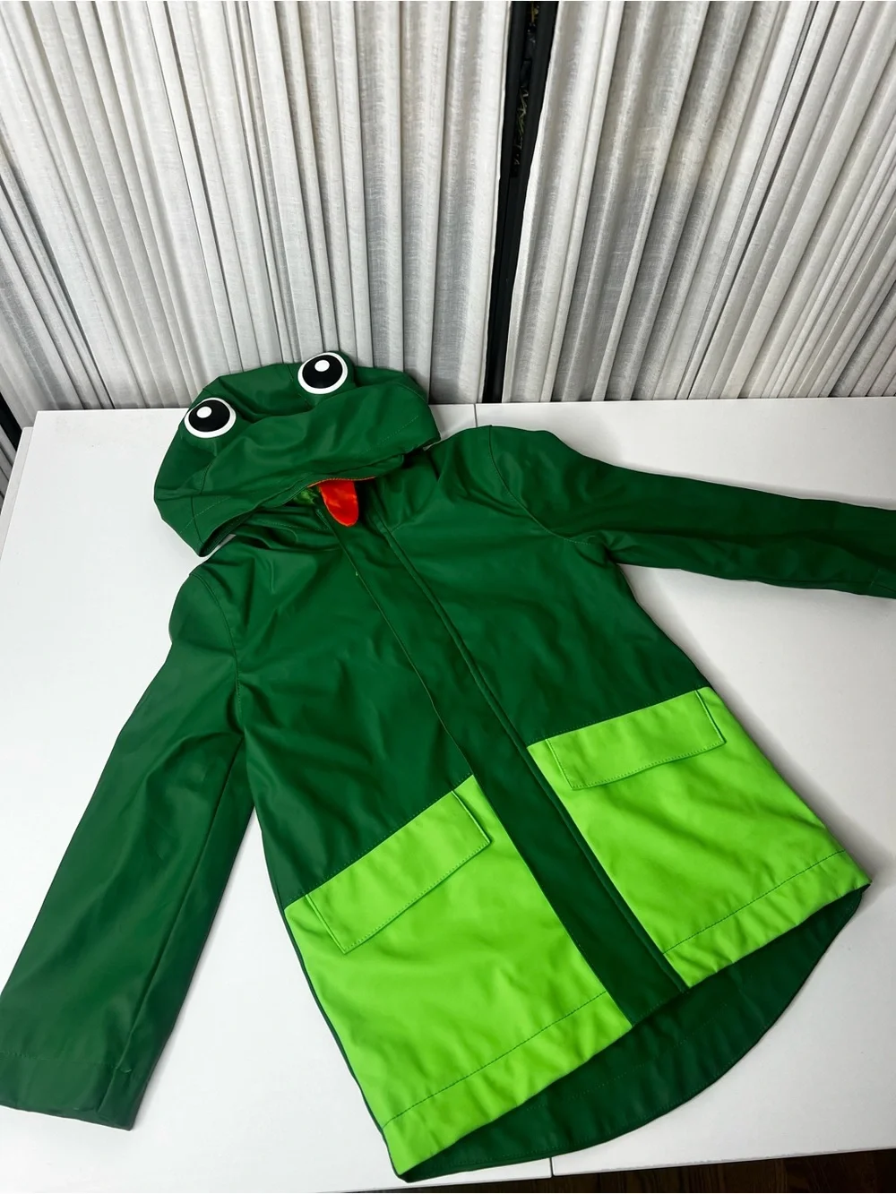 Cat & Jack Green Frog Hooded Rain Jacket with Lime Pockets